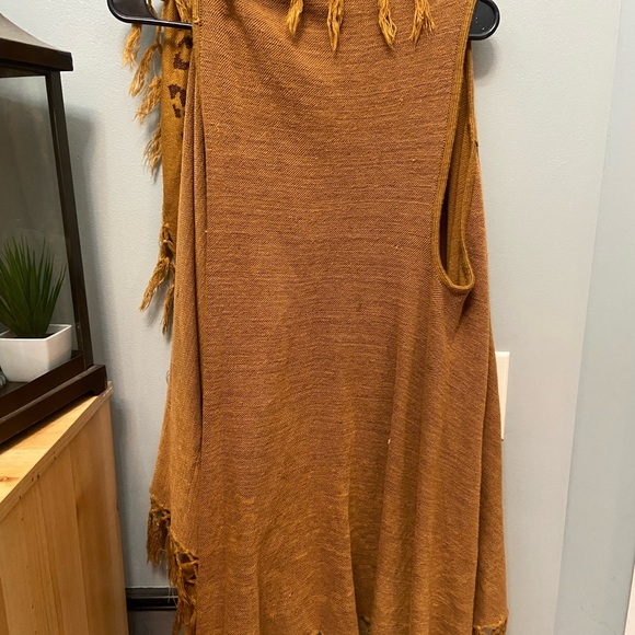 Women’s Shawl/Wrap one size - Picture 6 of 9